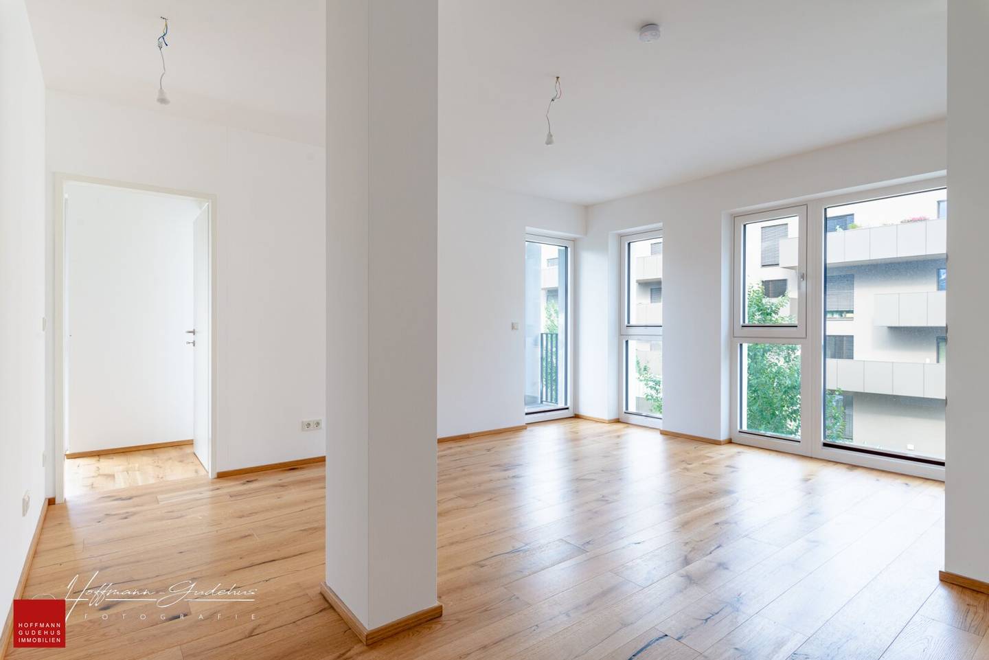 MODERN 2-ROOM APARTMENT WITH BALCONY