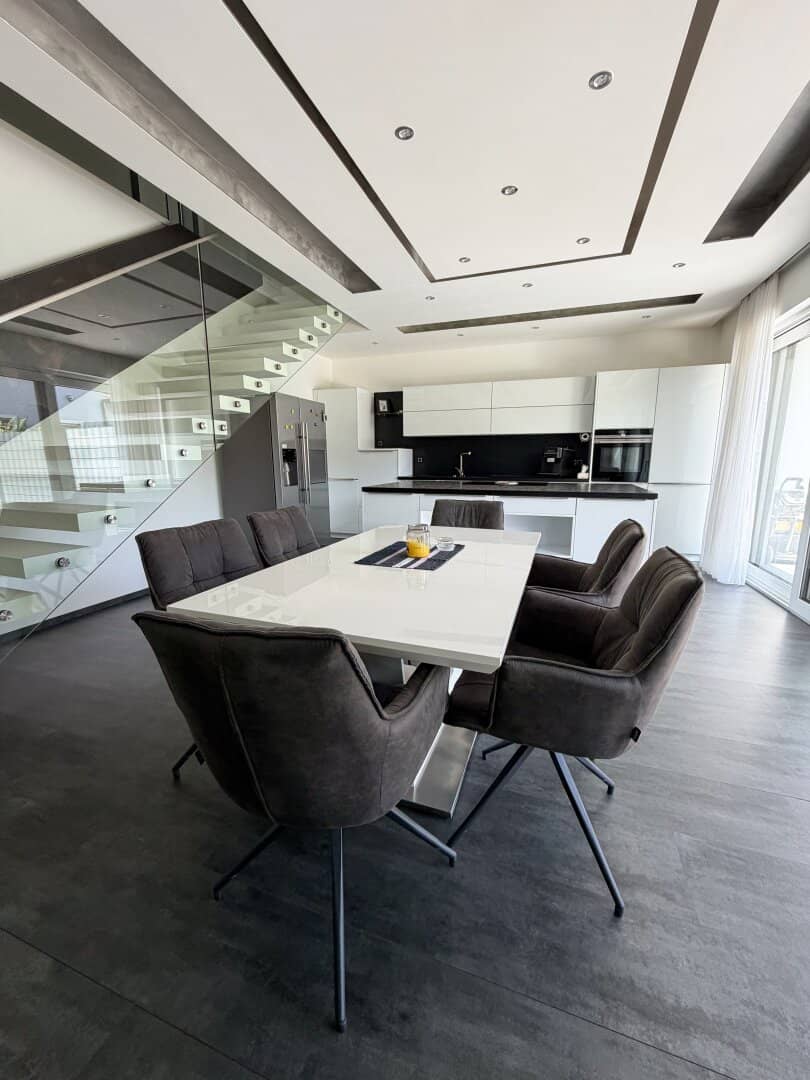 Modernes Familienjuwel mit Pool, Doppelgarage &amp; exklusivem Wohnkomfort