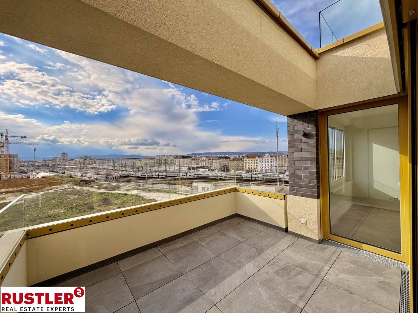 Neubauwohnung mit Loggia nahe Hauptbahnhof