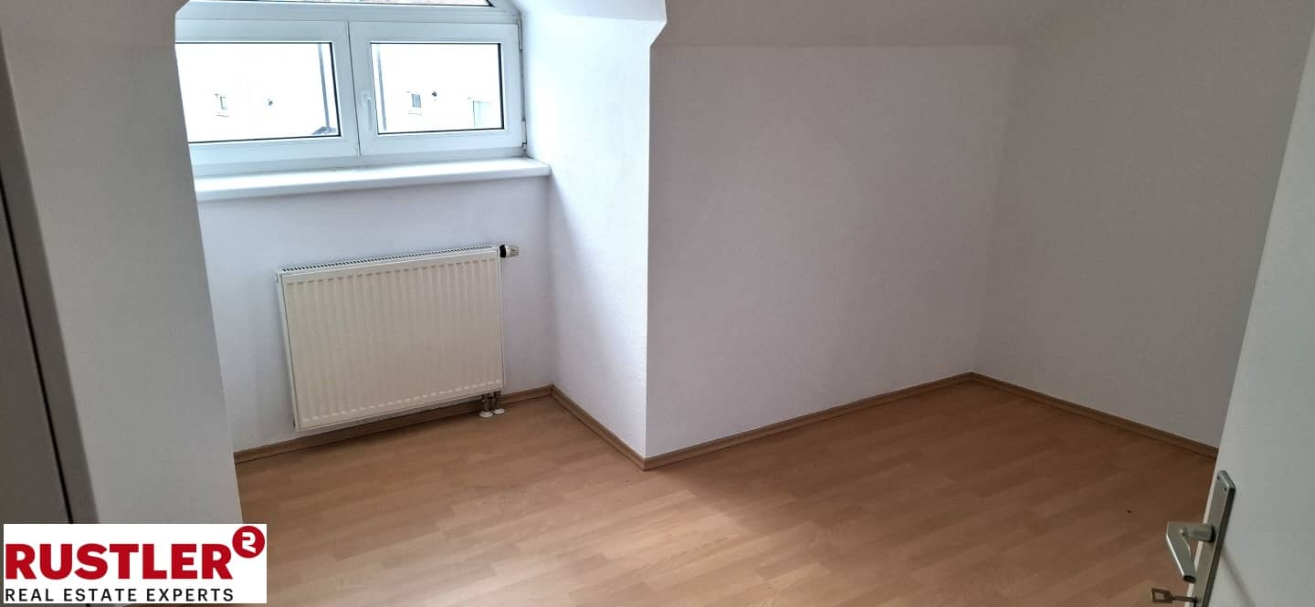 Wohnung in grüner ruhiger Lage mit Tiefgaragenplatz