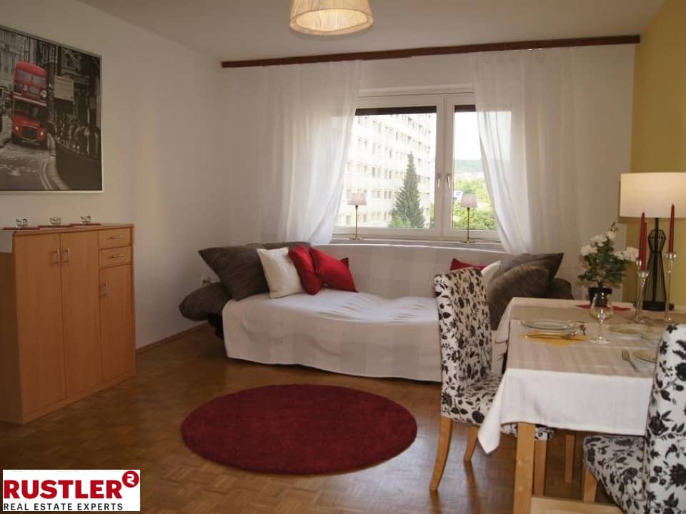 Helle Wohnung nahe Universität mit Balkon