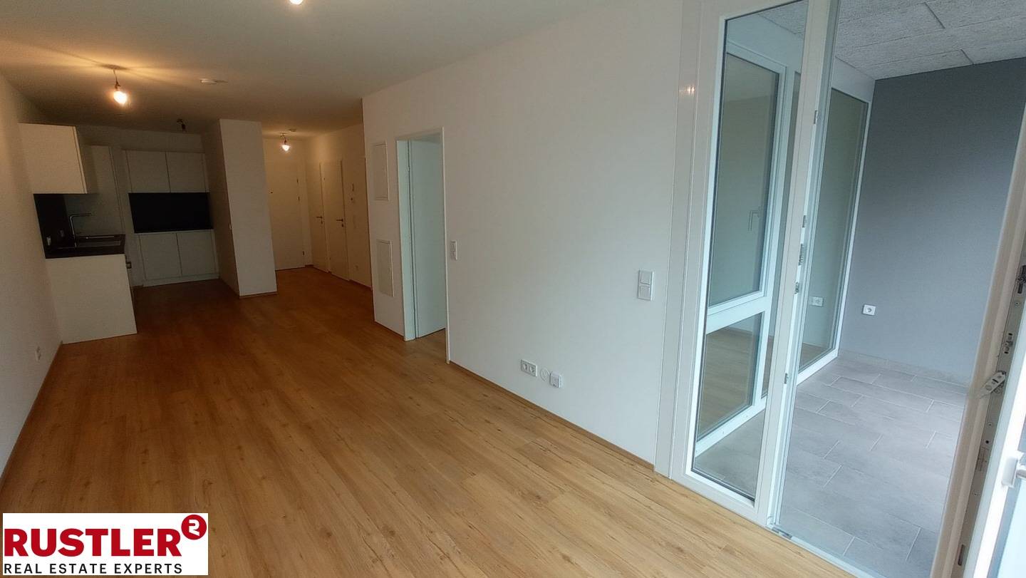 Modern gelegene Wohnung mit Loggia und Aufzug