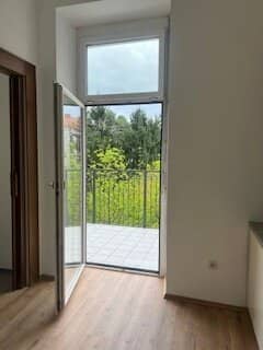 Modern bright 3-room period apartment in Graz, near Herz Jesu Church: Plenty of space, balcony and top fittings!