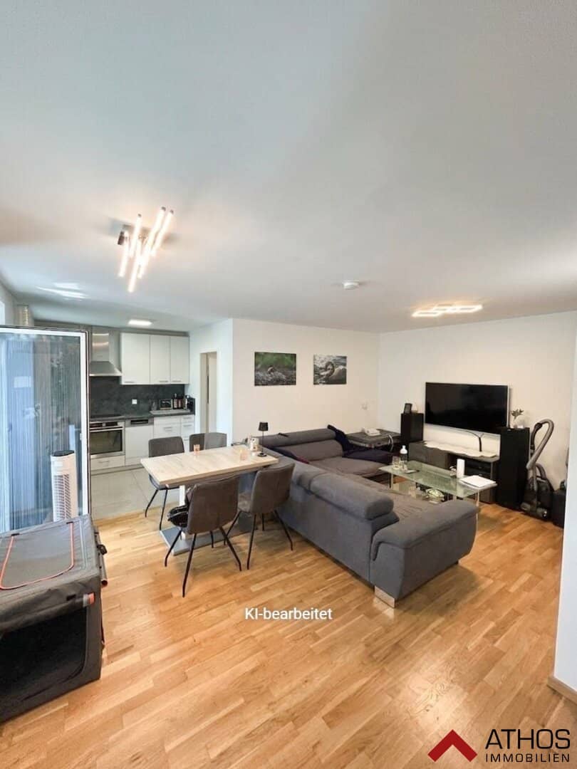 Moderne 2-Zimmer-Wohnung mit Balkon und Garten