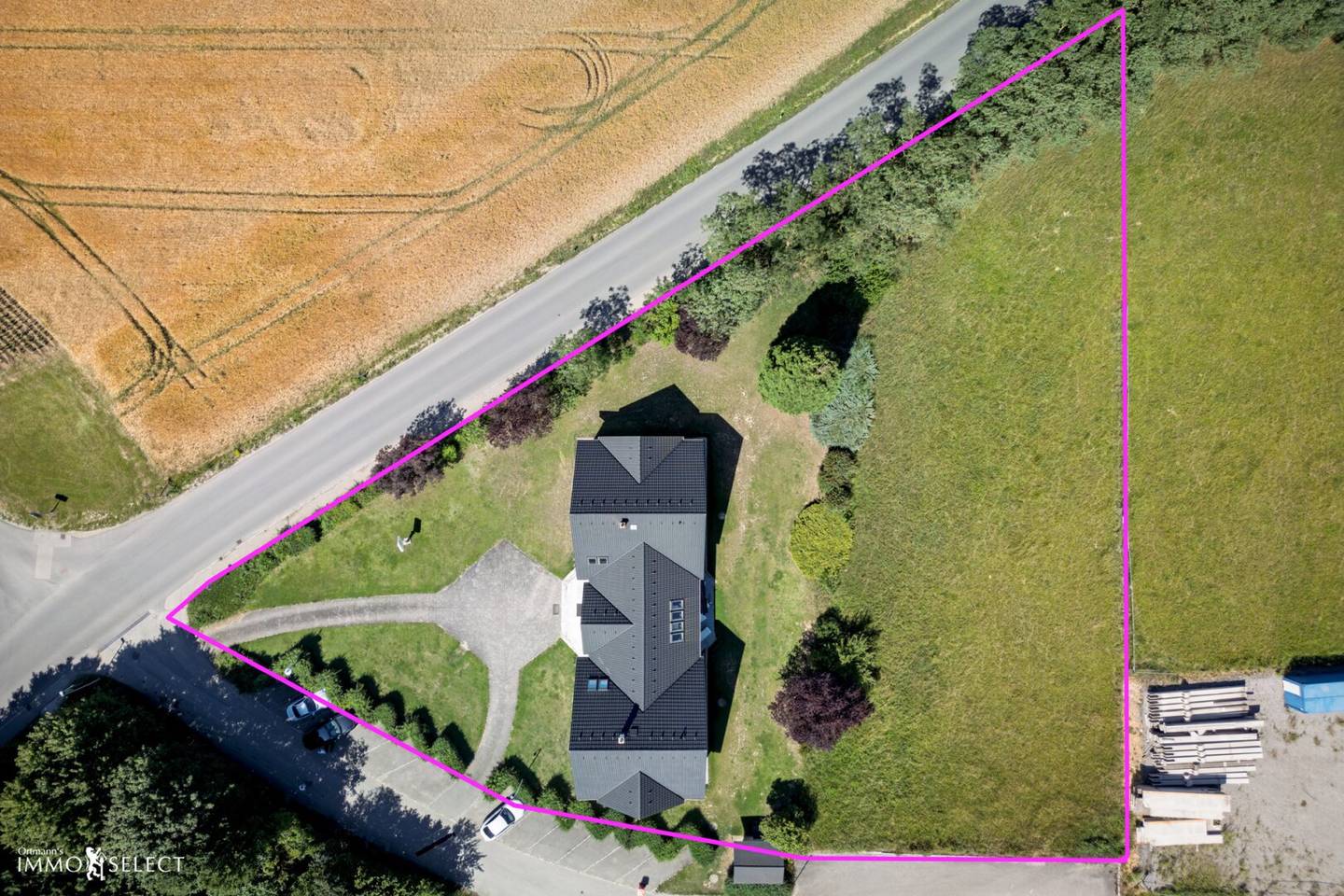 „4.000 m² BETRIEBSGRUND + 613 m² NUTZFLÄCHE – Unternehmensstandort mit Entwicklungspotenzial“
