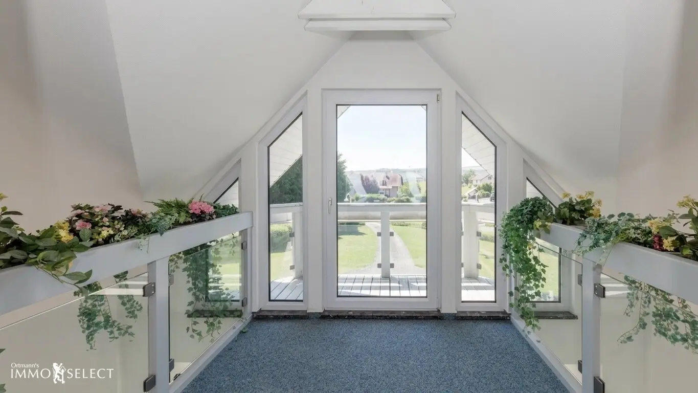 „4.000 m² BETRIEBSGRUND + 613 m² NUTZFLÄCHE – Unternehmensstandort mit Entwicklungspotenzial“