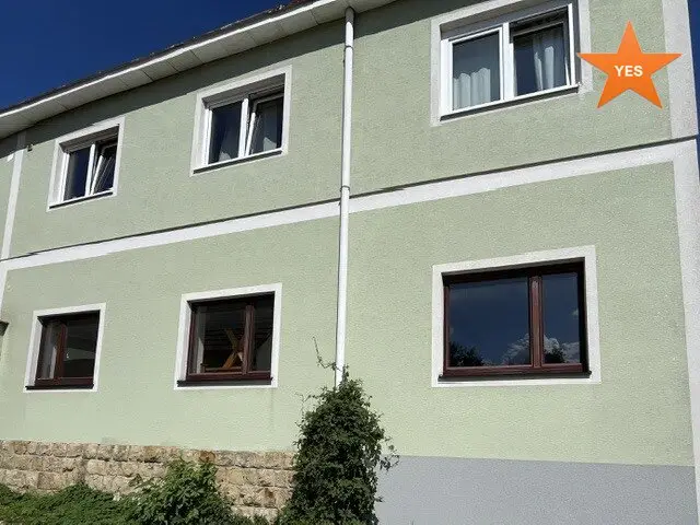 Parifiziertes Eigentum - ca. 210 Quadratmeter - zwei große Räume mit Verbindungstür + Stellplätze