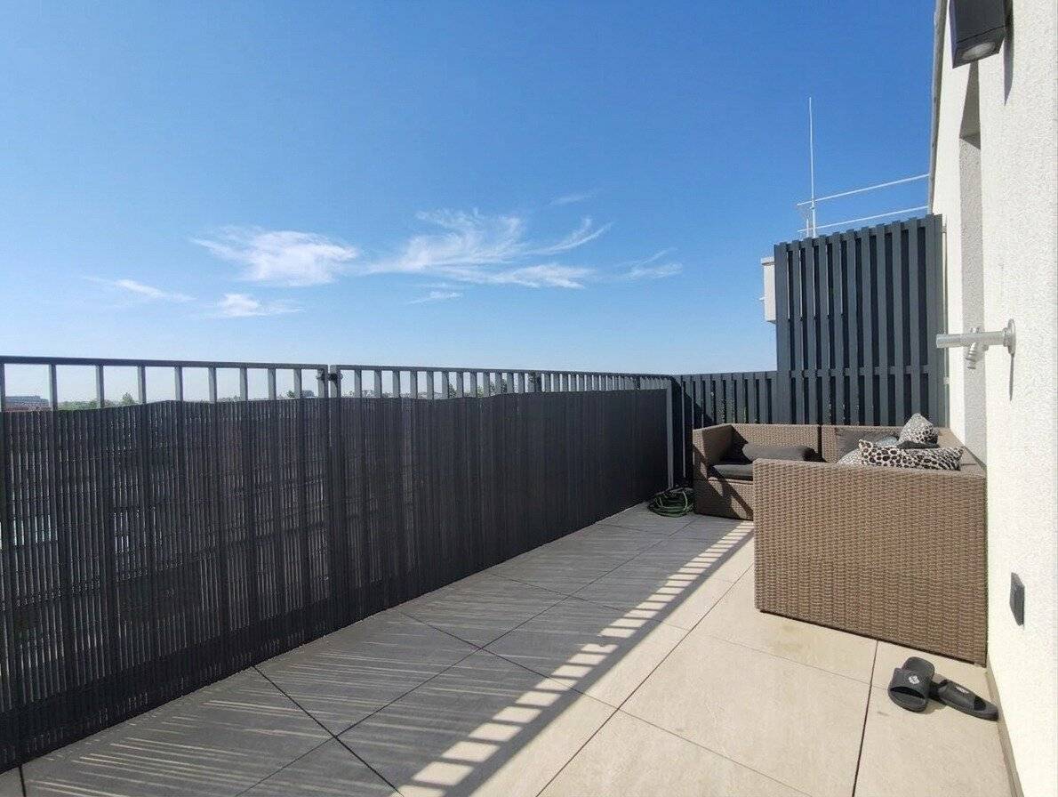 Pauschalmiete inklusive Warmwasser, Heizung &amp; Kühlung - Traumhafte 2-Zimmer-Wohnung mit schöner Terrasse und stilvoller Ausstattung
