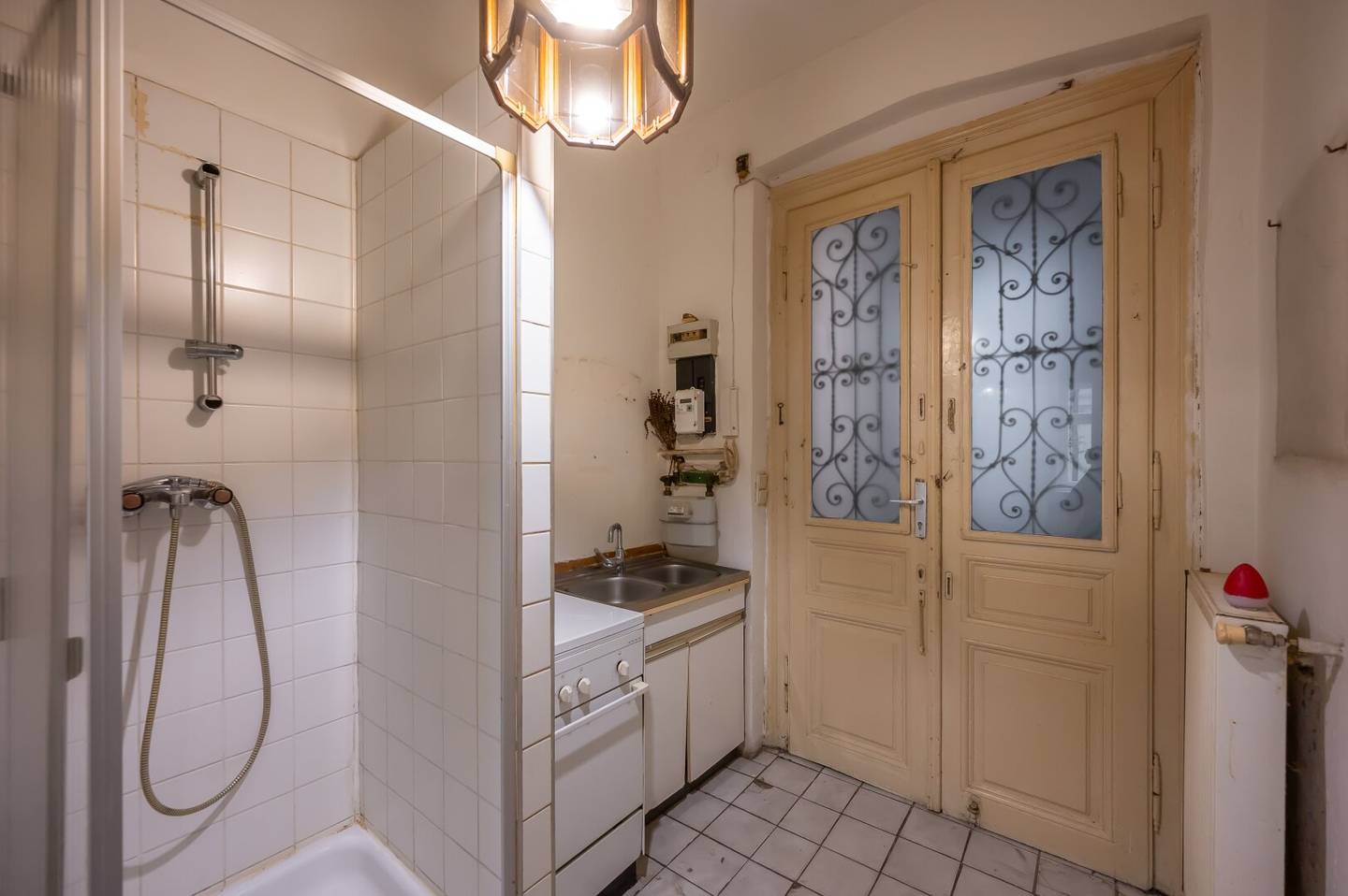 ++NEW++ Old building charm meets top location – compact 1-room apartment