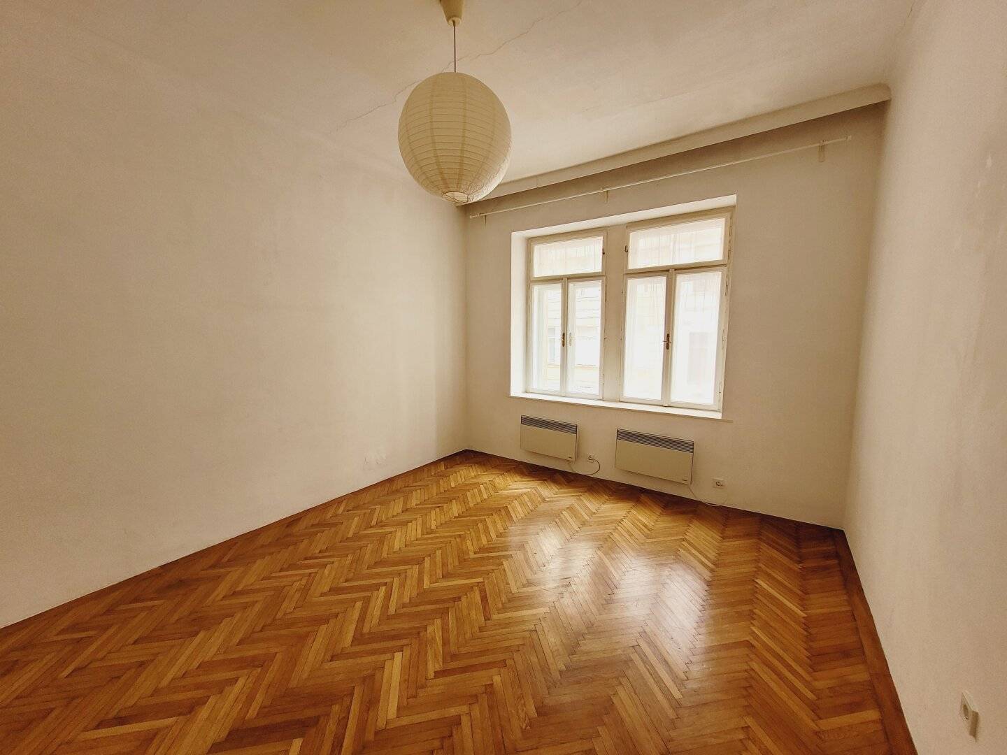 1040, schöne 2-Zimmer Singlewohnung, nahe Alois-Drasche Park