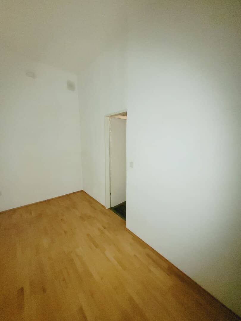 1040, schöne 2-Zimmer Singlewohnung, nahe Alois-Drasche Park