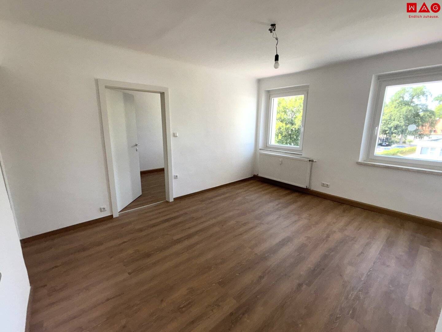 Hier wartet Ihr neues Zuhause in Steyr-Münichholz: großzügige 3-Zimmerwohnung mit heller Essküche, gemütlichen Wohnräumen, Badewanne und perfekter Infrastruktur – jetzt einziehen und wohlfühlen!