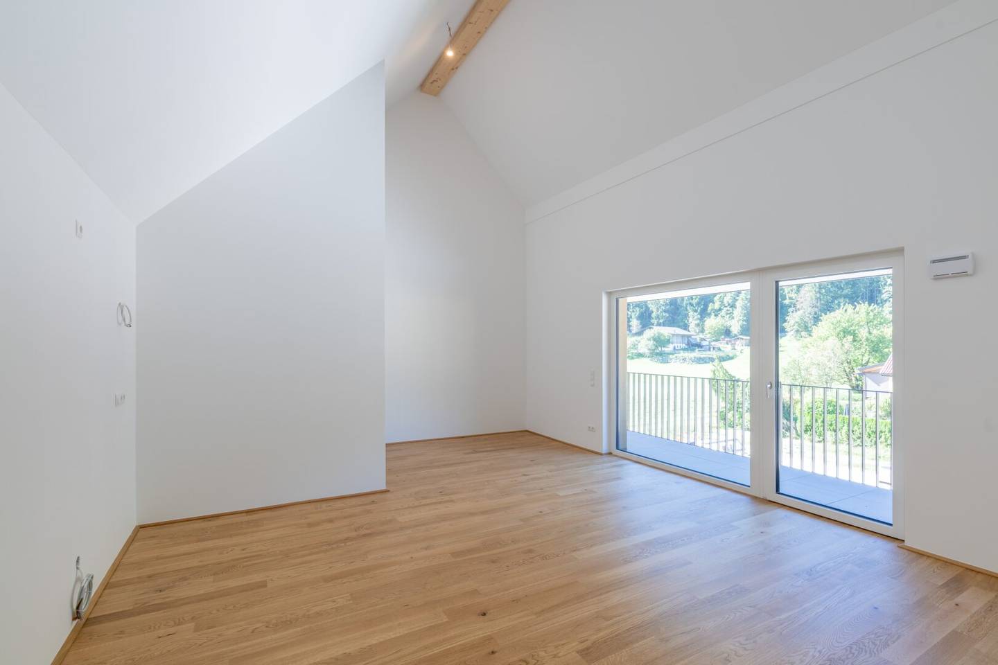 Erstbezug/Miete: 3-Zi-Dachterrassenwhg. in Neubau_traumhafte Raumhöhe