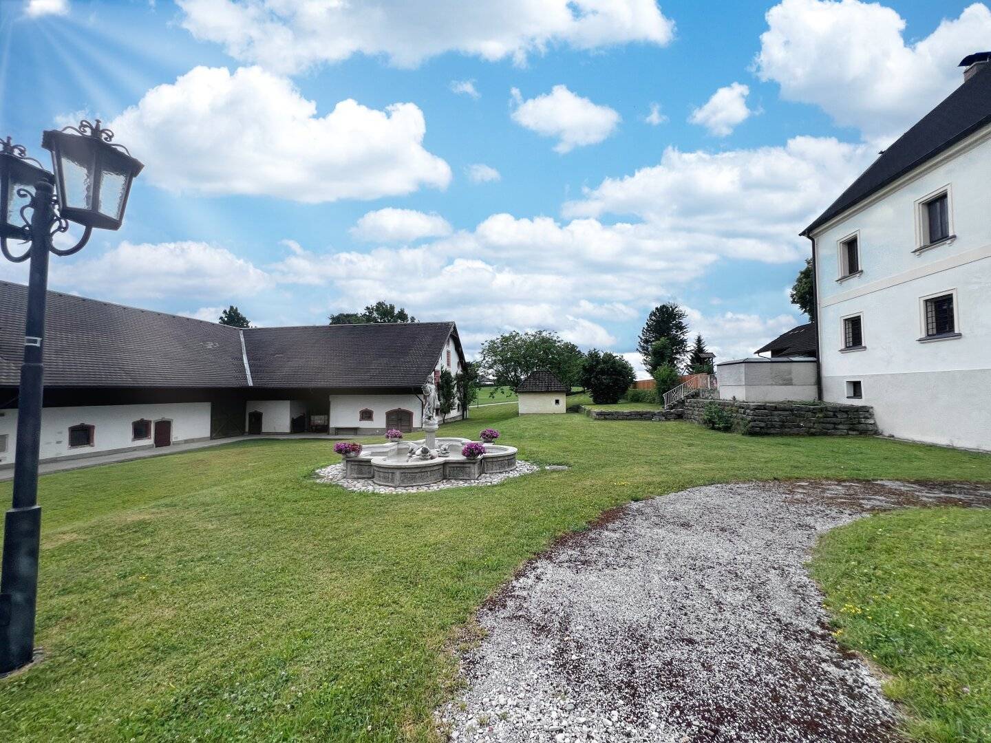 Helle generalsanierte 2-Zimmer-Wohnung in Sankt Georgen