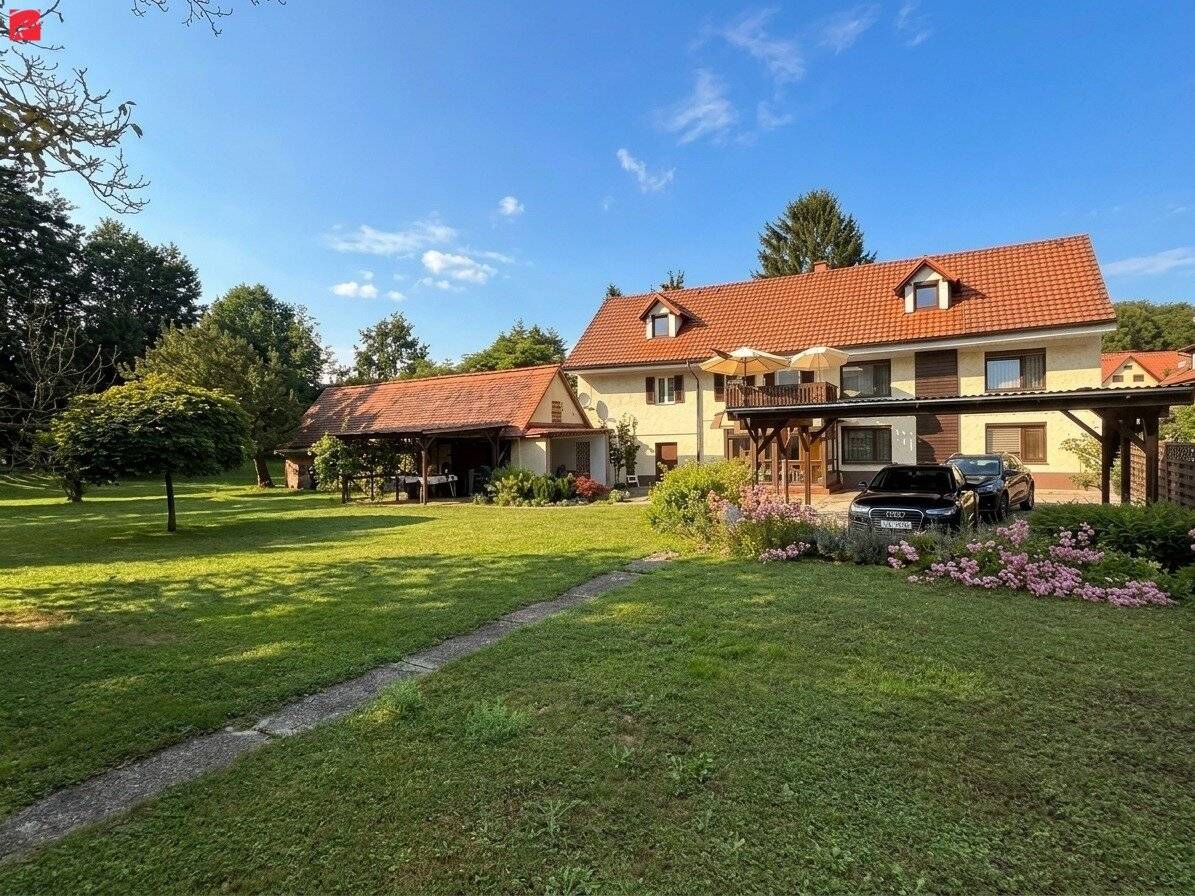 Großzügiges Einfamilienhaus mit traumhaftem Gartenparadies!