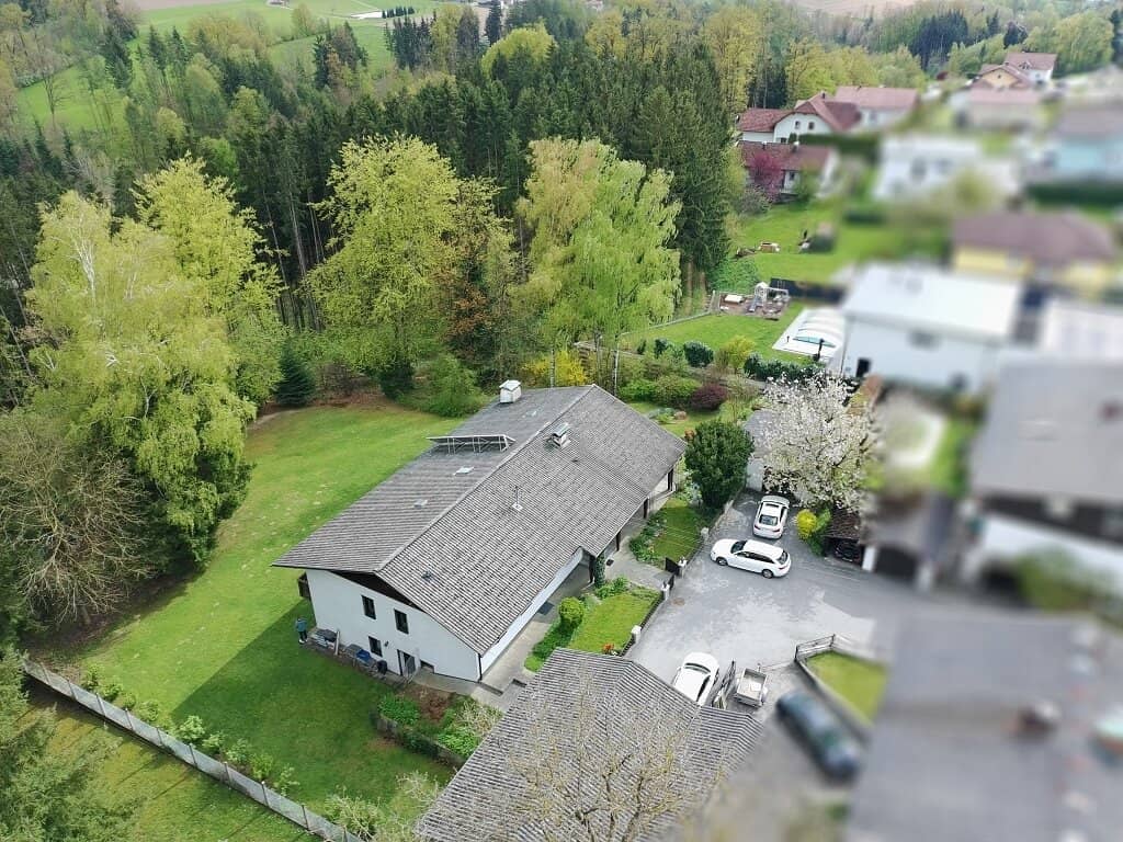 Am Balkon von Schärding: Direktor-Landhaus in unverbaubarer Grünrandlage, ca. 230 m² Wohnfläche
