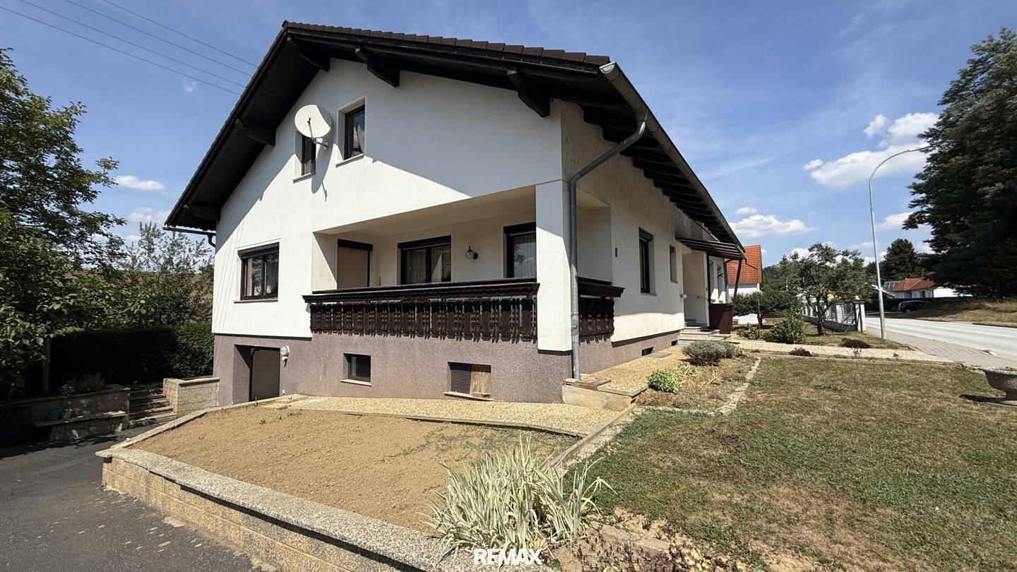 Gepflegtes Einfamilienhaus mit 4 Zimmern, 2 Bäder, Garage &amp; 2 Balkone in Olbendorf, Burgenland!