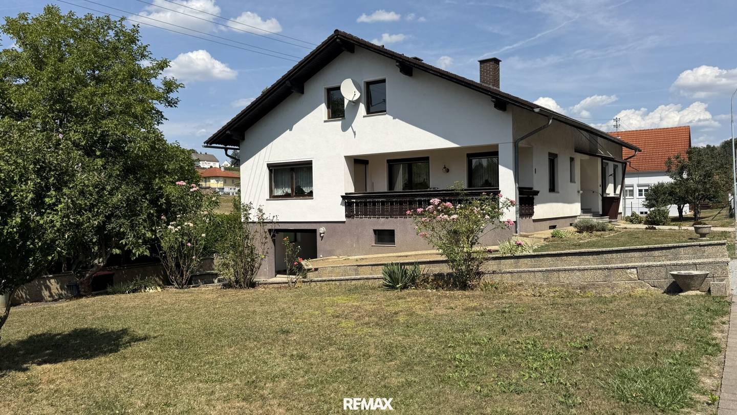Gepflegtes Einfamilienhaus mit 4 Zimmern, 2 Bäder, Garage &amp; 2 Balkone in Olbendorf, Burgenland!