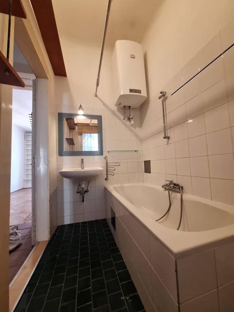 Altbauwohnung  Steyrergasse