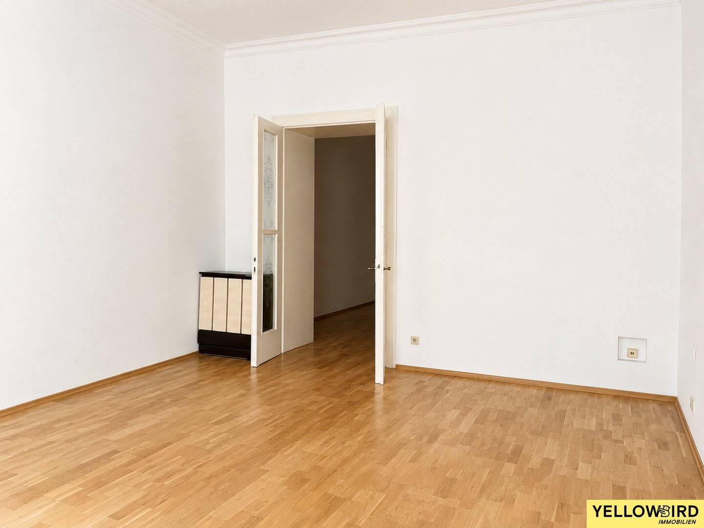 Helle 3-Zimmer-Wohnung mit Balkon in Ruhelage nahe Belvedere mit hohem Sanierungspotential