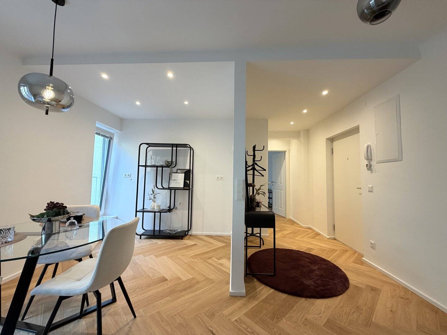 Commission-free high-quality modern 3-room dream in absolute prime location