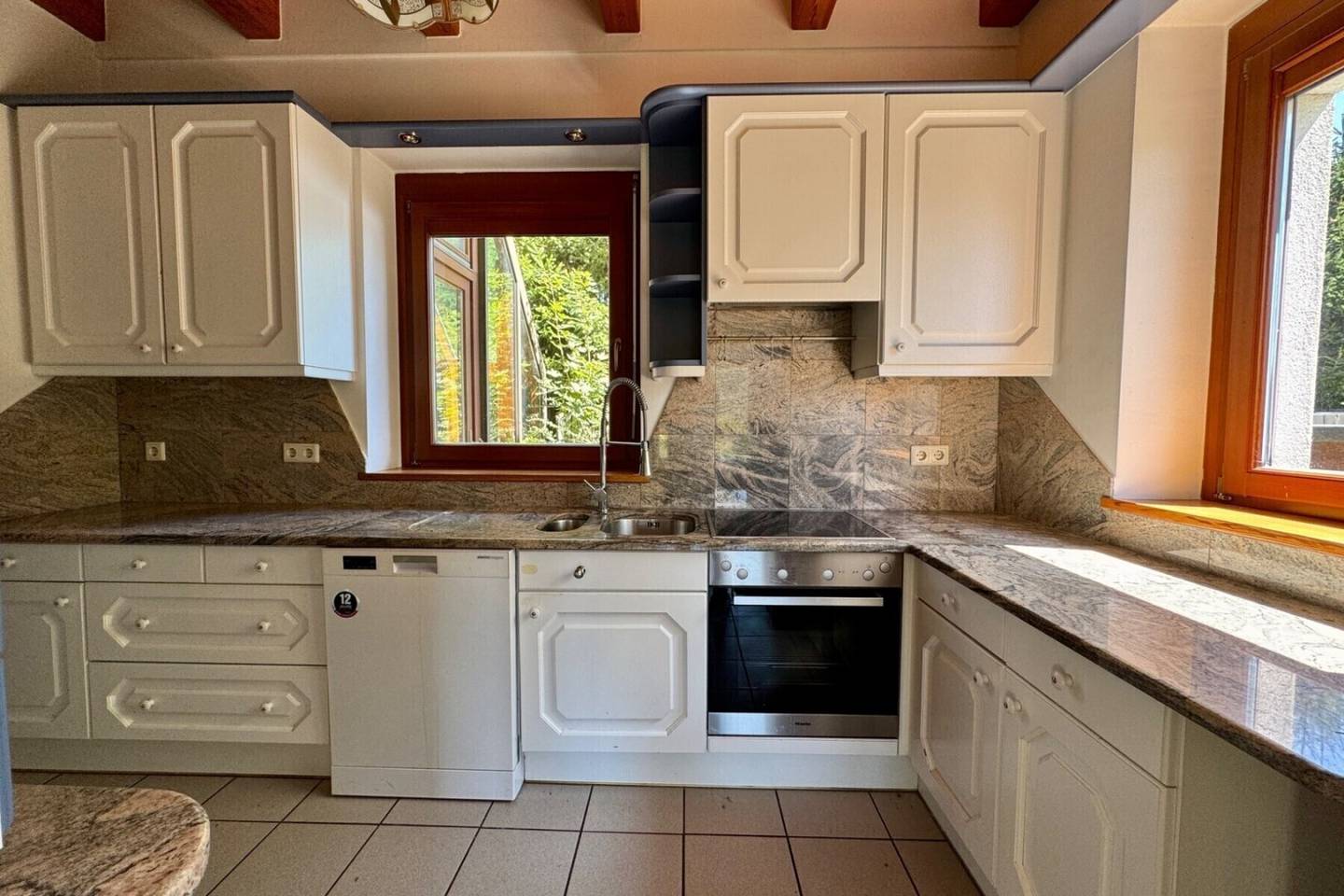 Panorama-Refugium mit Einliegerwohnung | Liebevoll erweitertes Einfamilienhaus in idyllischer Südsteiermark-Lage