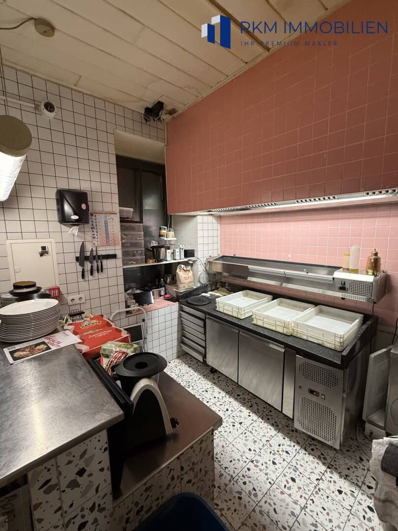 Top restaurant premises in 1070 Vienna – ideal for café, pizza &amp; take-away, fully equipped