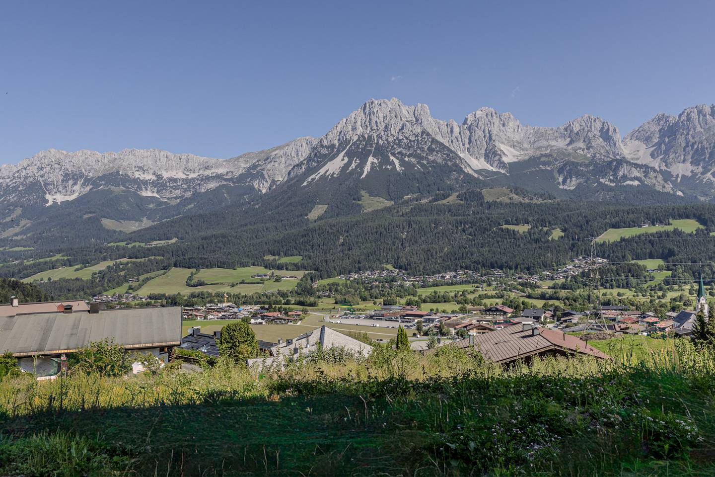 Unverbaubarer Panoramablick und direkter Pistenzugang Wohnung