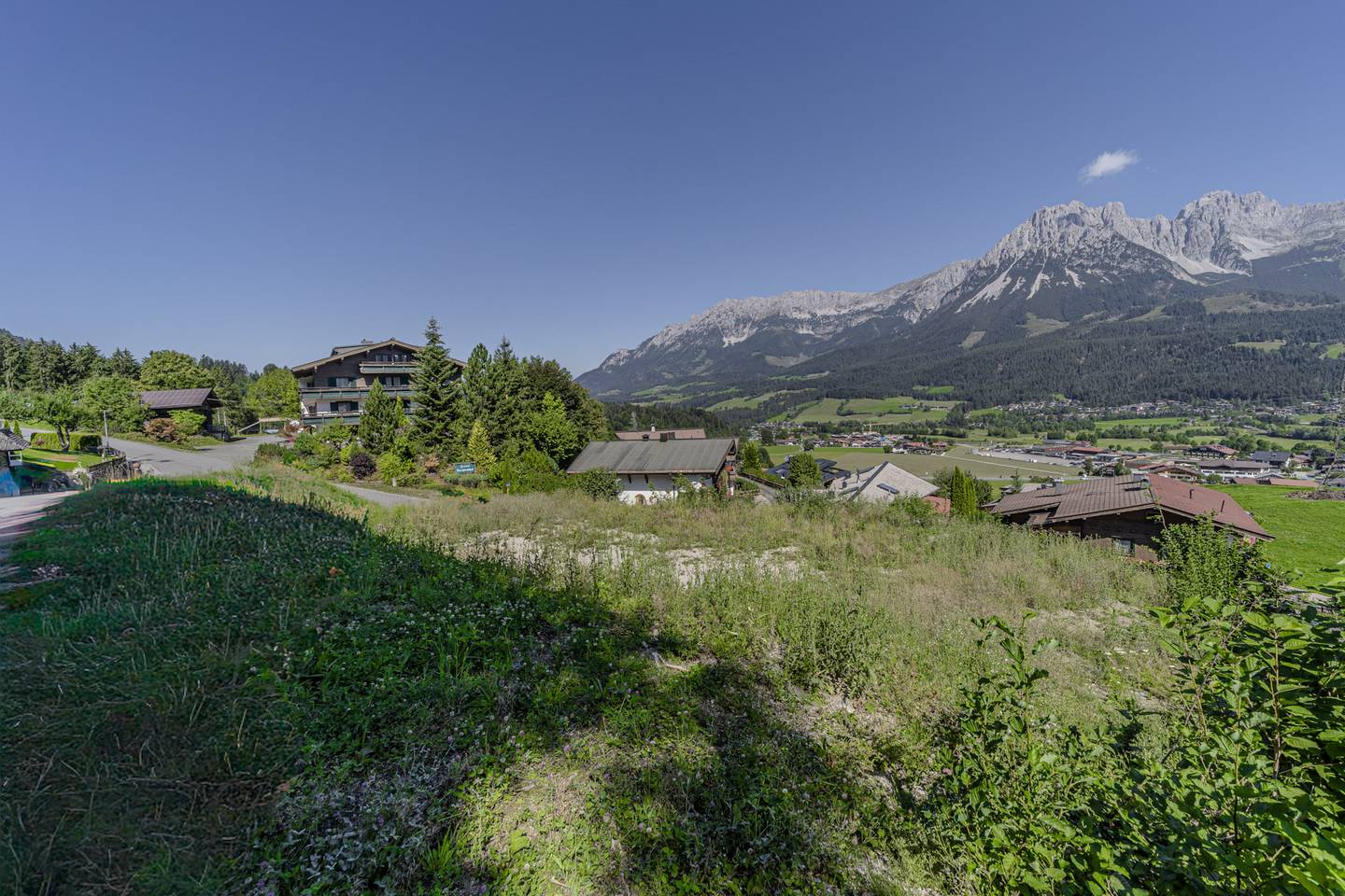 Unverbaubarer Panoramablick und direkter Pistenzugang Wohnung