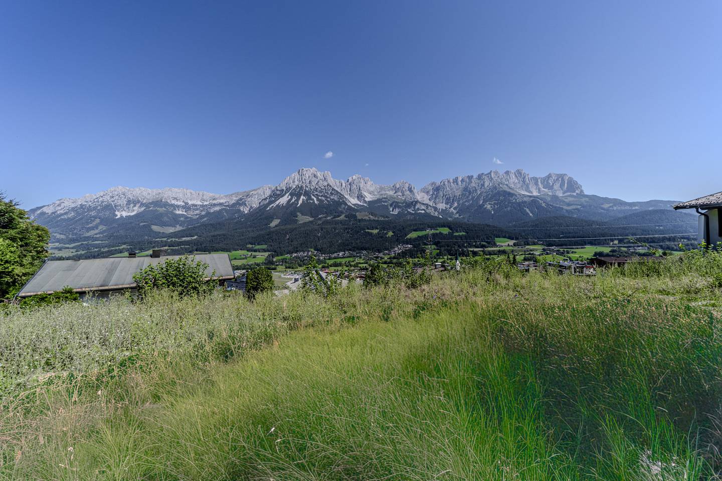 Unverbaubarer Panoramablick und direkter Pistenzugang Wohnung