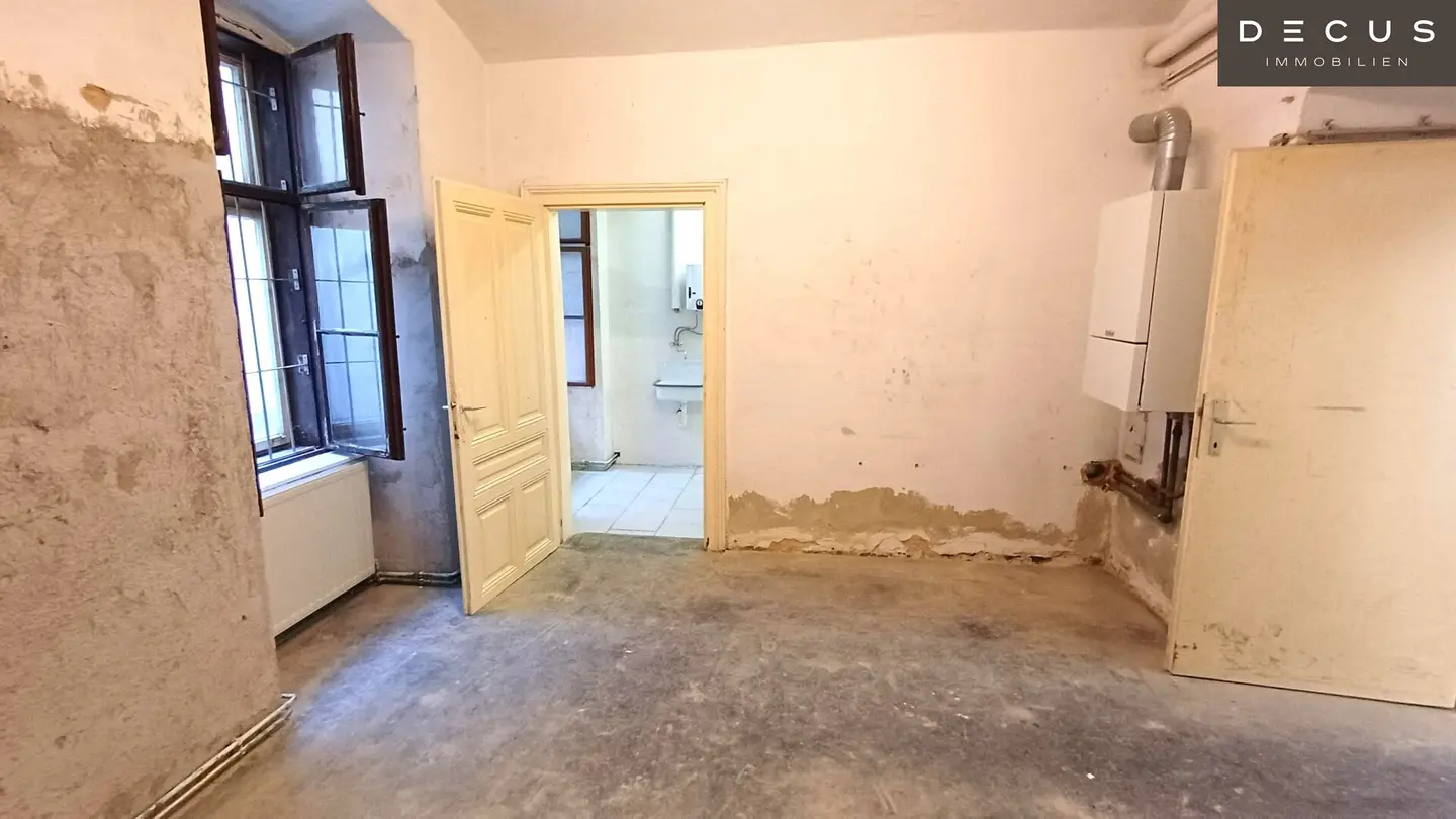 GROUND FLOOR STORAGE IN VERY GOOD LOCATION NEAR GUMPENDORFER STRASSE