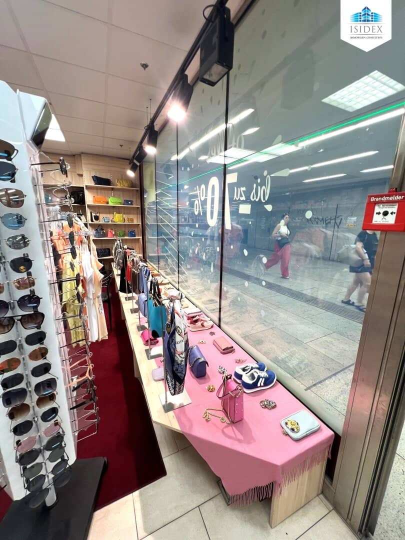 Top Shop at Karlplatz
