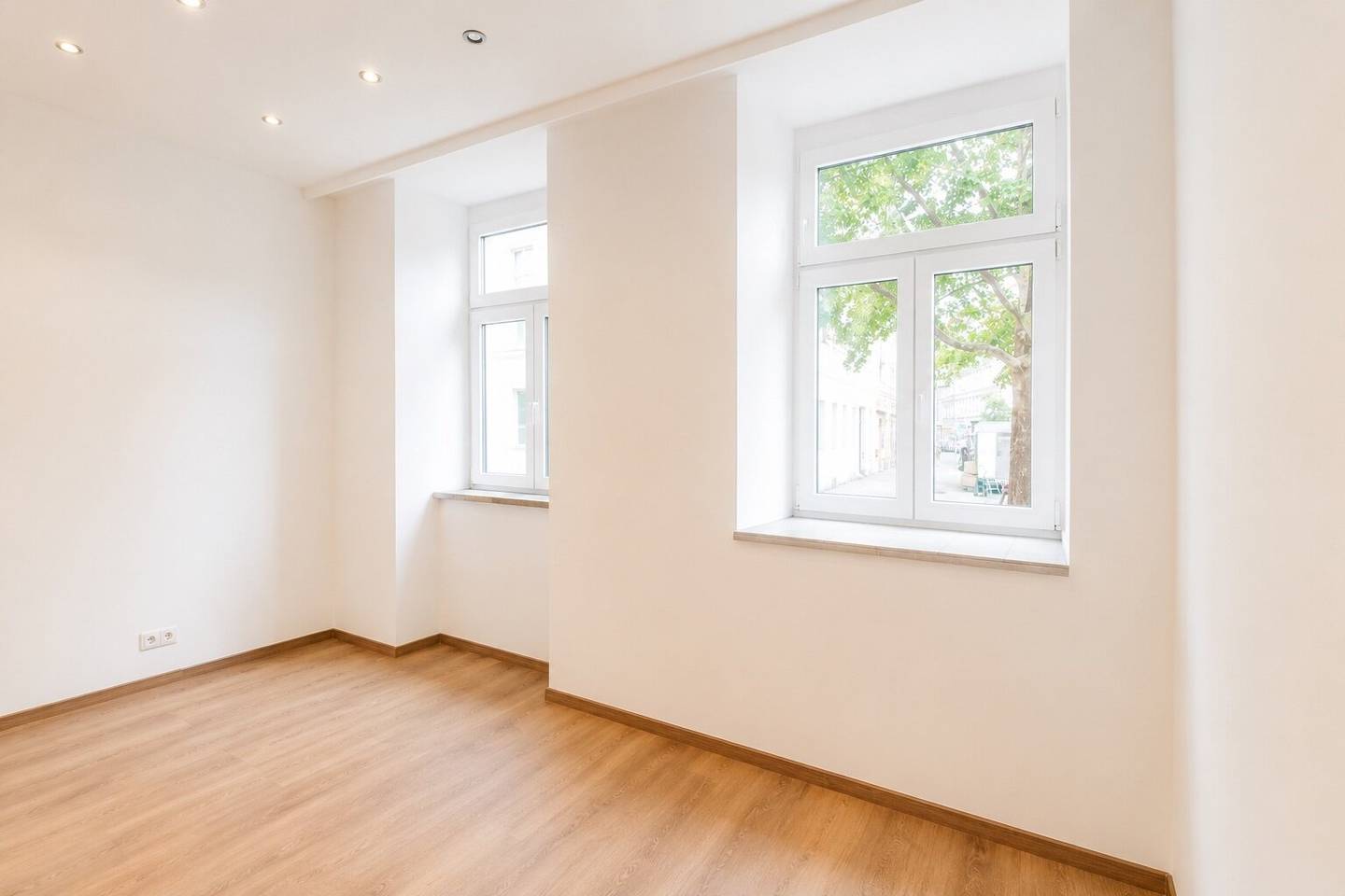 Geschäftslokal  direkt am Karmelitermarkt – ca. 29 m² im historischen Wiener Stilaltbau