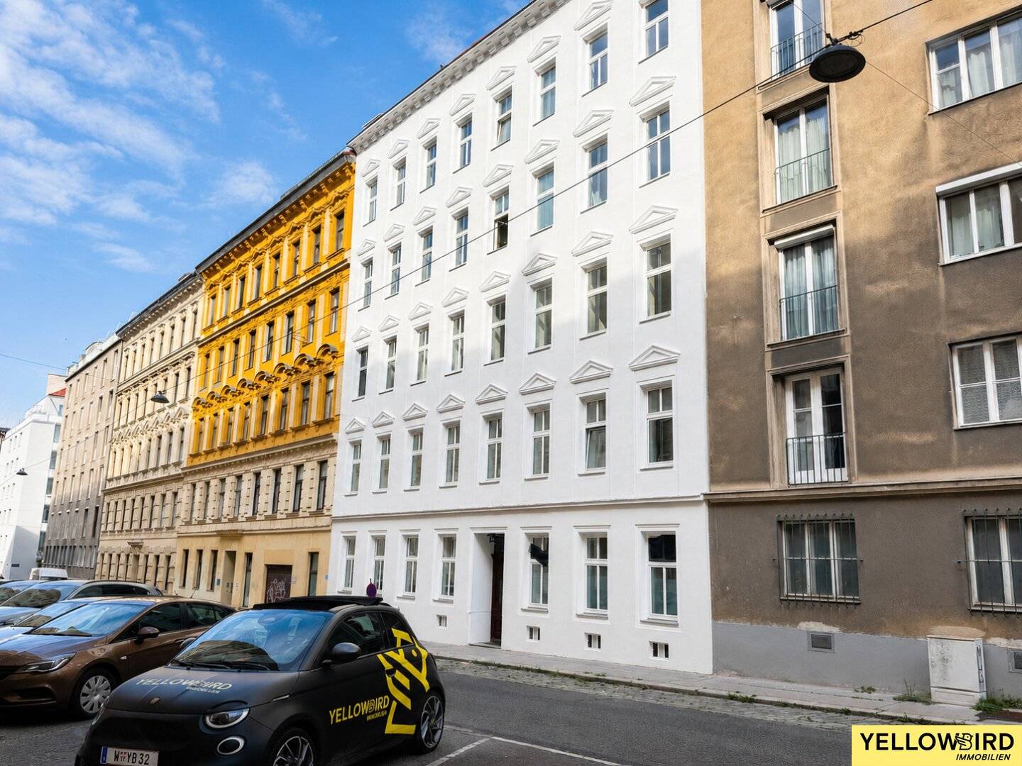 Helle 3-Zimmer-Wohnung mit Balkon in Ruhelage nahe Belvedere mit hohem Sanierungspotential