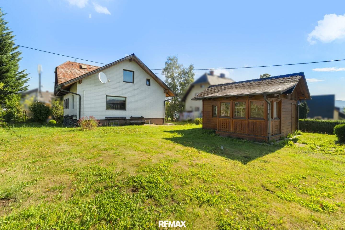 Living at approx. 1,087 m above sea level: Cozy house with potential including large plot in idyllic location in Preitenegg