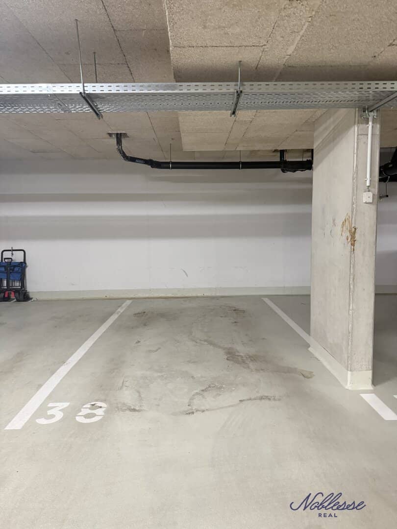 Underground parking space near Huttengasse and Kendlerstrasse