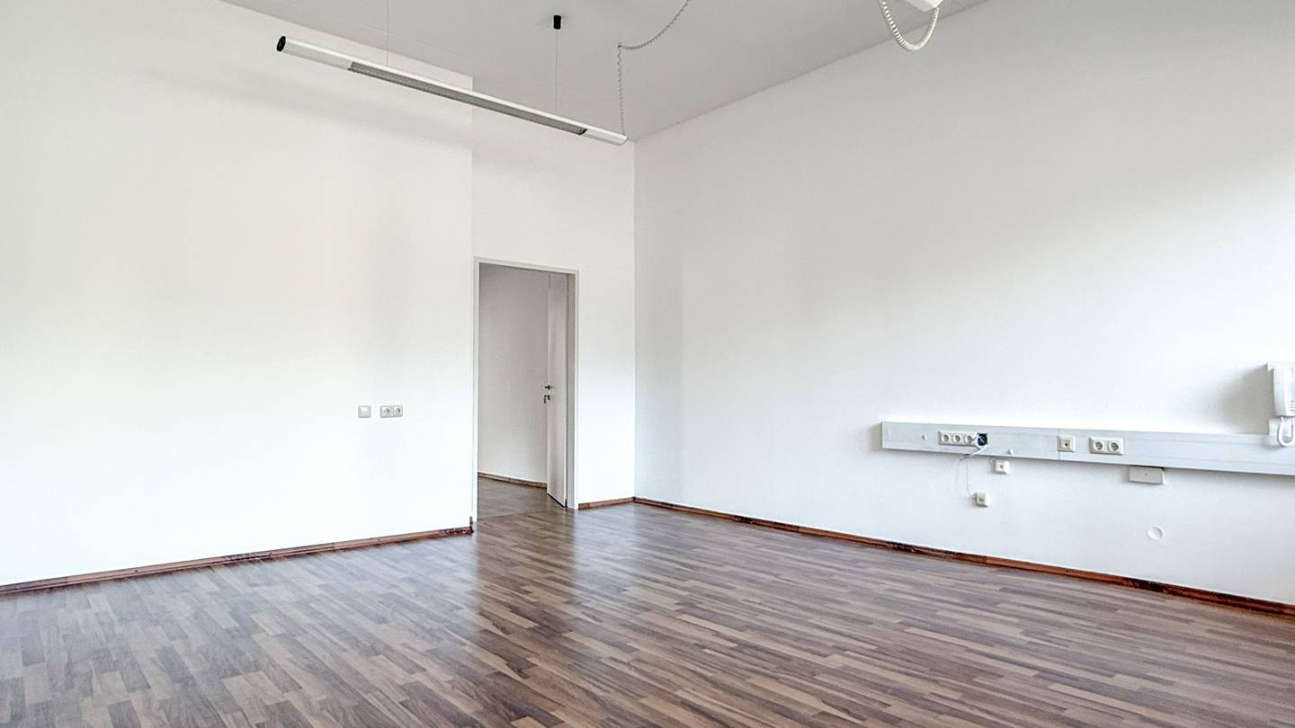 Visible unit with shared terrace and parking Apartment