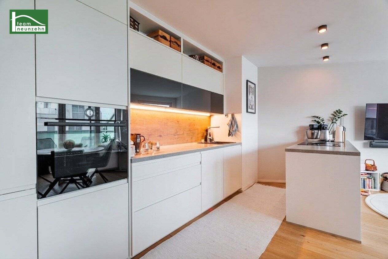 Exklusives Wohnen mit Dachterrasse, Eigengarten &amp; Pool – und zahlreichen weiteren Highlights!