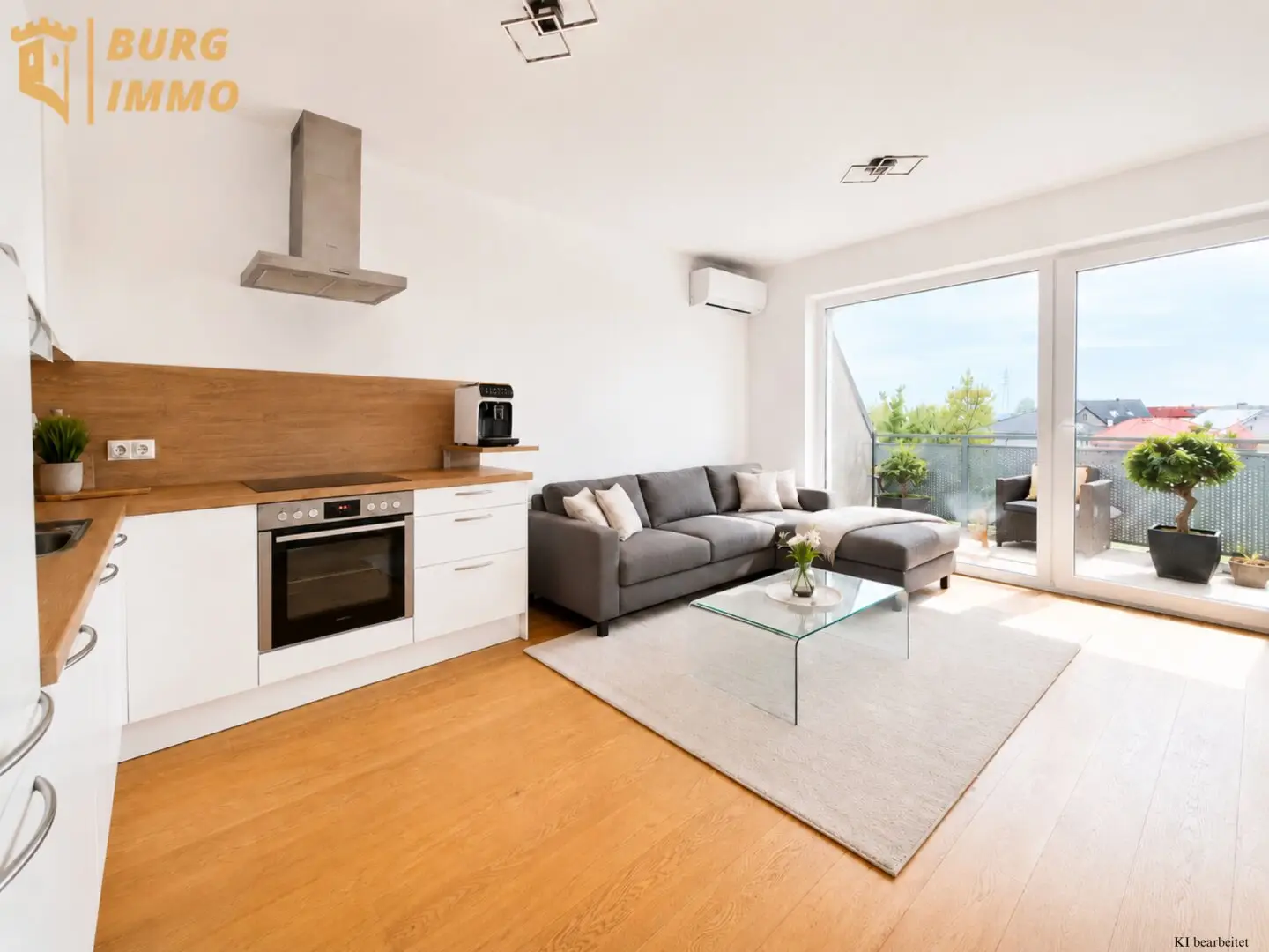 Lichtdurchflutete 2-Zimmer-Wohnung mit Terrasse & 2 Garagenplätzen