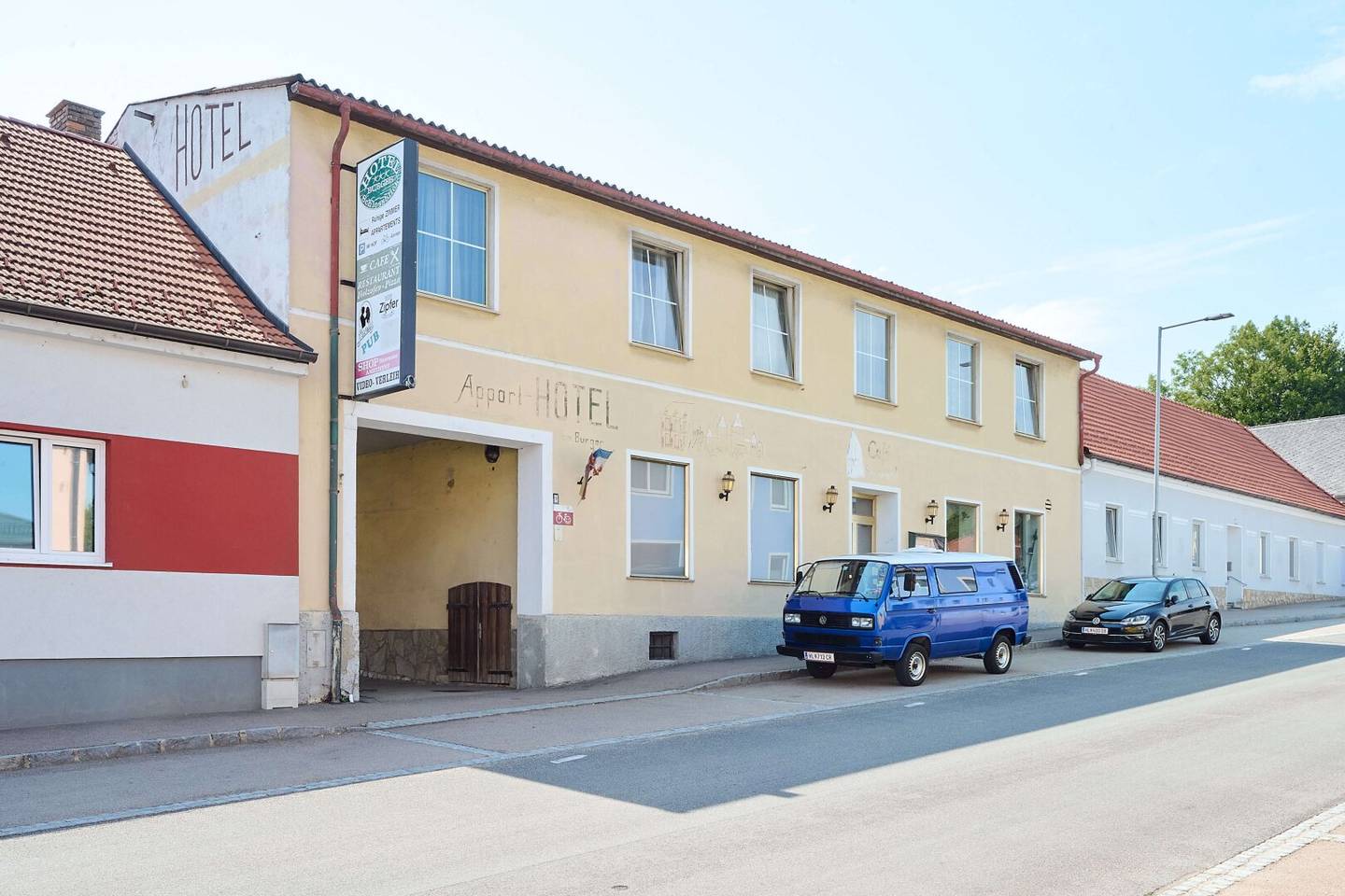 Hotel - Restaurant - Cafe in the centre of Maissau with great potential for expansion