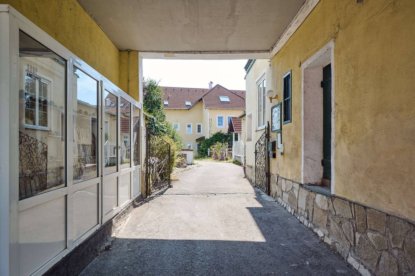 Hotel - Restaurant - Cafe in the centre of Maissau with great potential for expansion