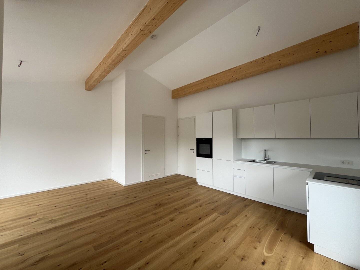 HENNDORF:  2-Zimmer-Neubauwohnung mit großer Dachterrasse
