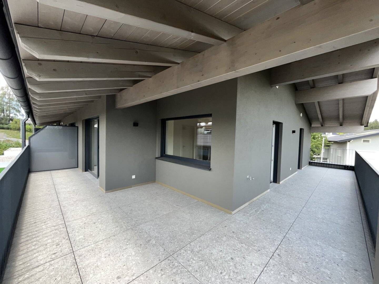 HENNDORF:  2-Zimmer-Neubauwohnung mit großer Dachterrasse