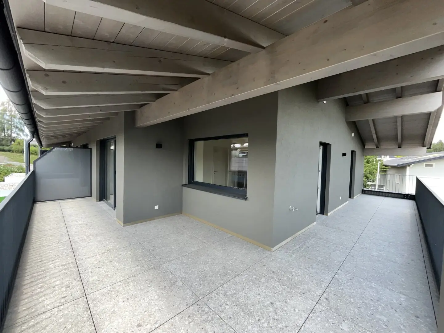 HENNDORF:
2-Zimmer-Neubauwohnung mit großer Dachterrasse
