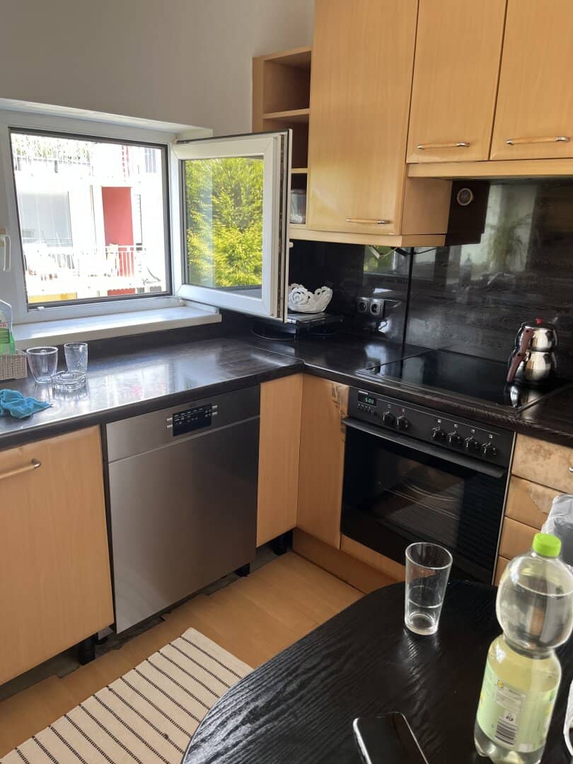 Bright 3-room apartment with loggia