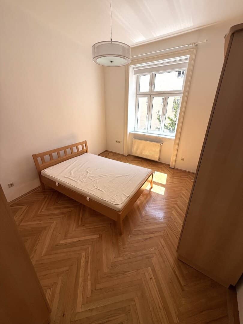 2 Zimmer Altbauwohnung im Innenhof in der Heiligenstädter Straße nächst alte Wirtschaftsuniversität