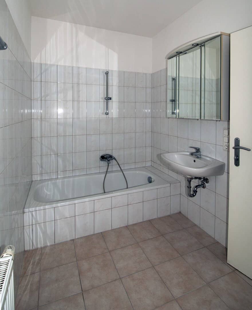 Mietwohnung (206) 68 m² mit Loggia / Balkon Einbauküche Vermietung direkt vom Eigentümer keine Provision