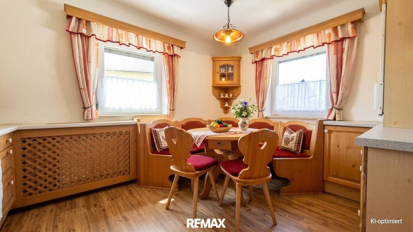 Sanierungs-Chance: Häuschen mit Garten, Balkon &amp; Garage in Lamprechtshausen