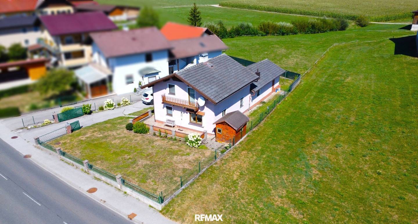 Sanierungs-Chance: Häuschen mit Garten, Balkon &amp; Garage in Lamprechtshausen