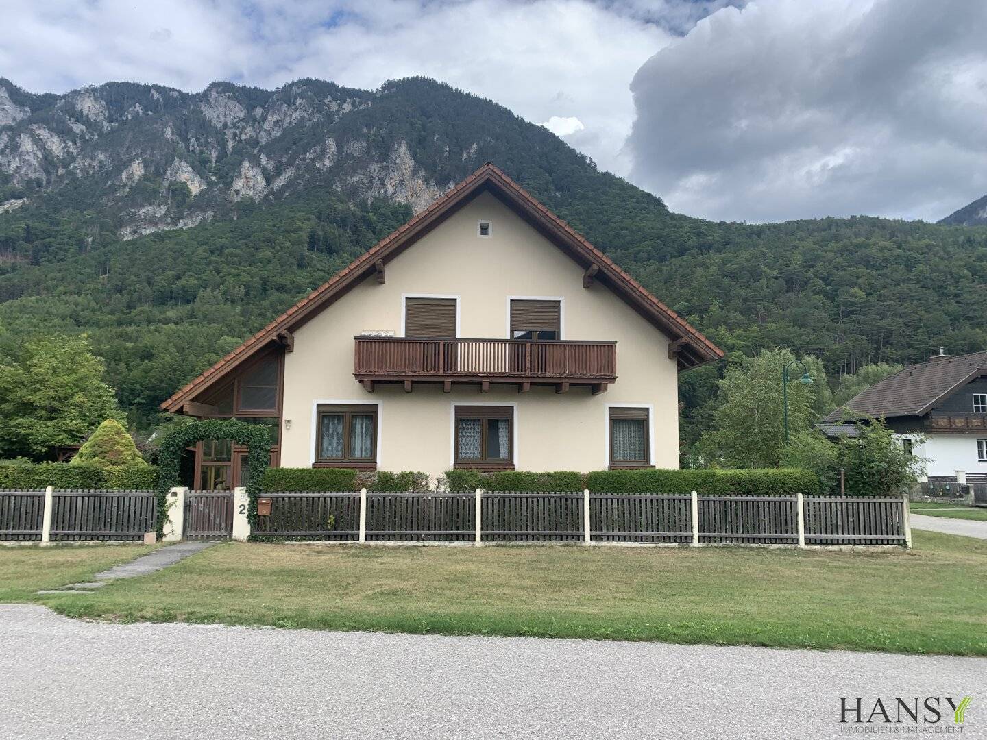 REICHENAU AN DER RAX - Landhaus mit traumhaftem Weitblick in Ruhelage